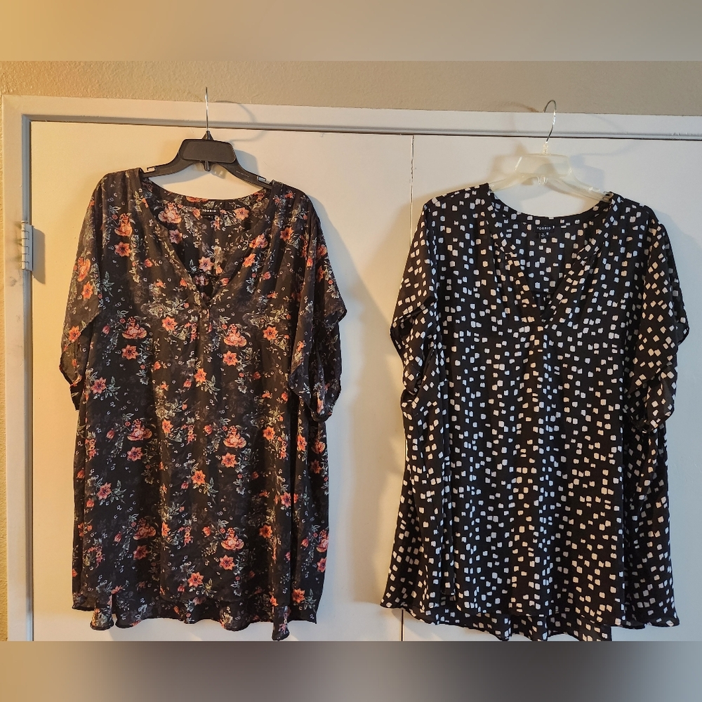Torrid Black 2 Tunic Tops V neck lot Plus Size 6 plus or 6x or size 30